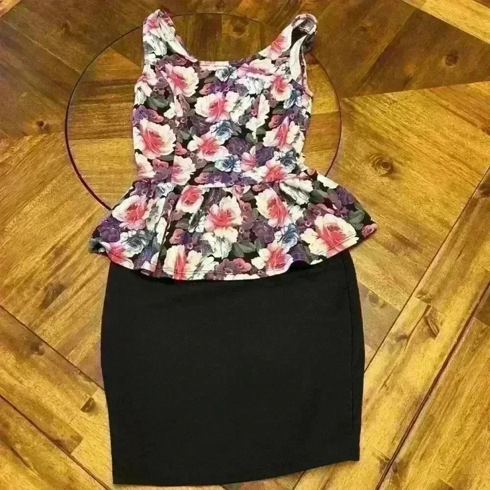 L8ter peplum floral dress size small